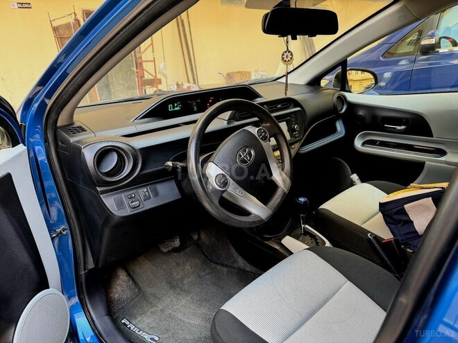 Toyota Prius C 2013, 132,449 km - 1.5 l - Sumqayıt
