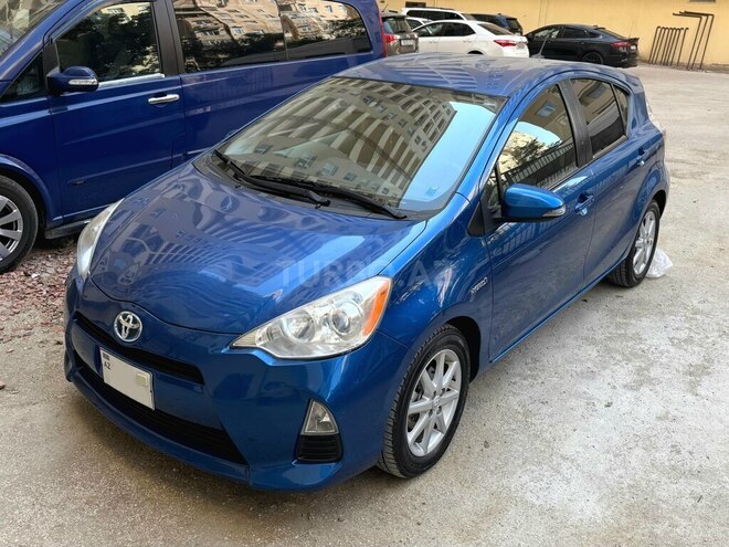 Toyota Prius C 2013, 132,449 km - 1.5 l - Sumqayıt