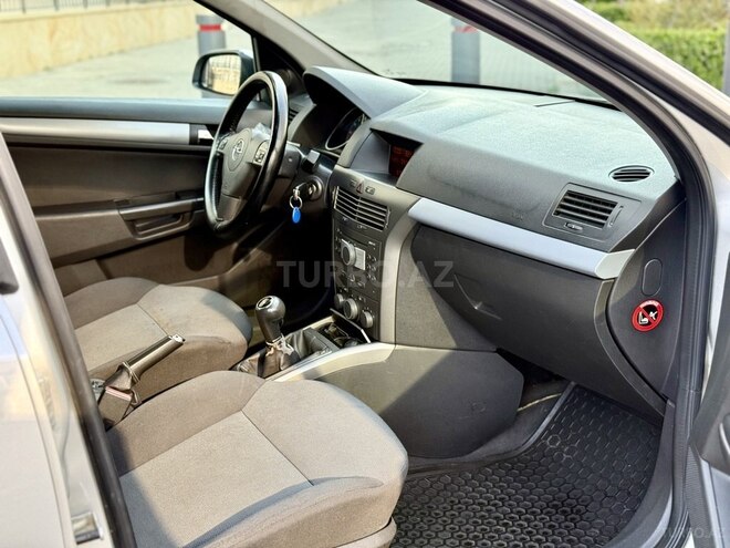 Opel Astra 2006, 205,000 km - 1.4 l - Bakı