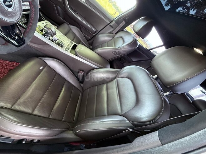 Kia Stinger-17