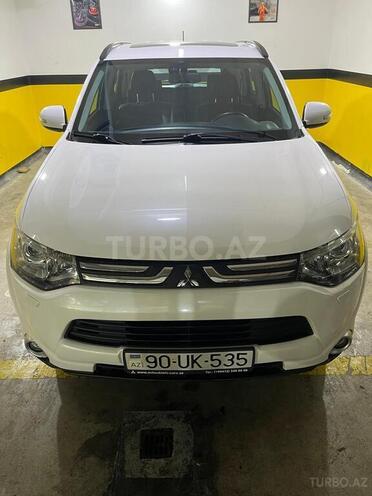 Mitsubishi Outlander 2014, 220,000 km - 3.0 l - Bakı