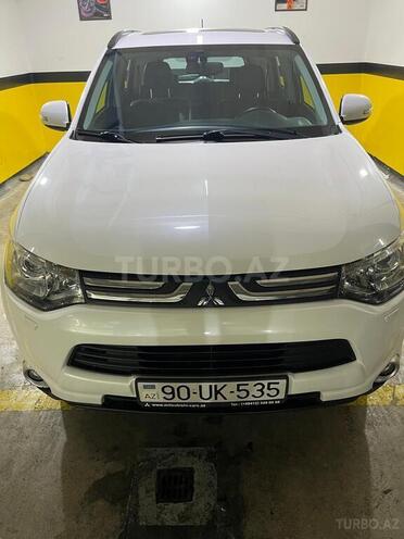 Mitsubishi Outlander 2014, 220,000 km - 3.0 l - Bakı
