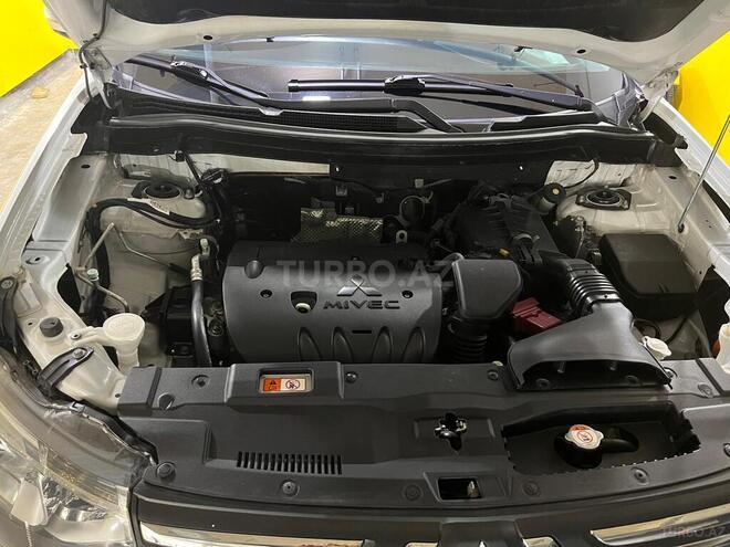 Mitsubishi Outlander 2014, 220,000 km - 3.0 l - Bakı