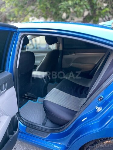 Hyundai Elantra 2017, 175,418 km - 2.0 l - Bakı
