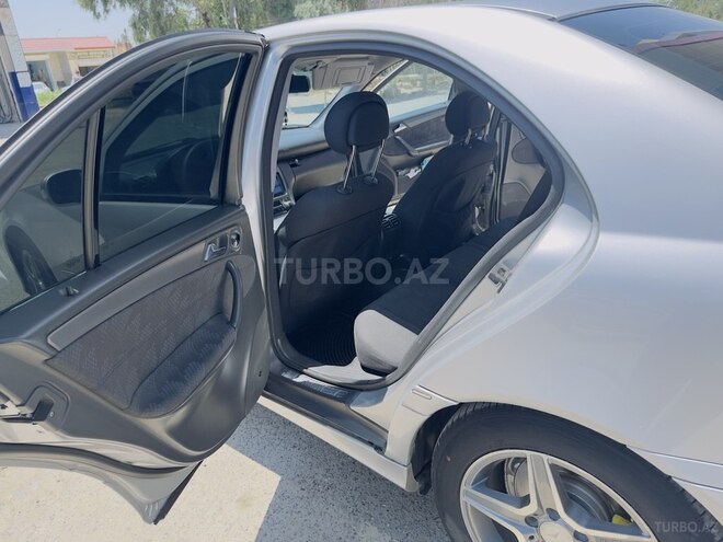 Mercedes C 200-8