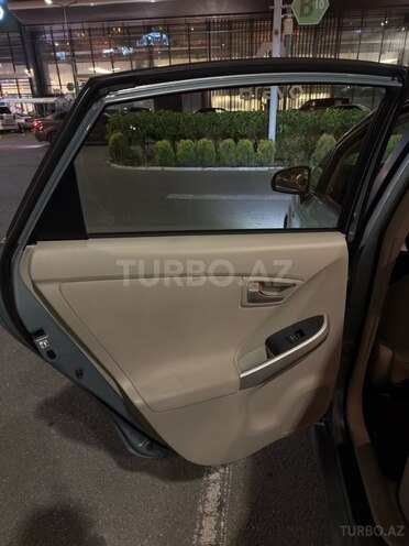 Toyota Prius-11