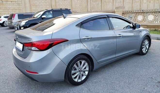 Hyundai Avante-7