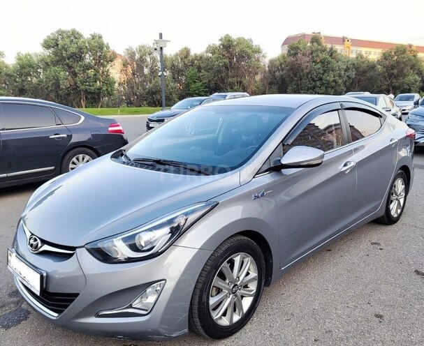 Hyundai Avante-11