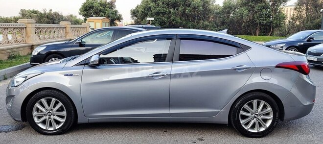 Hyundai Avante-10