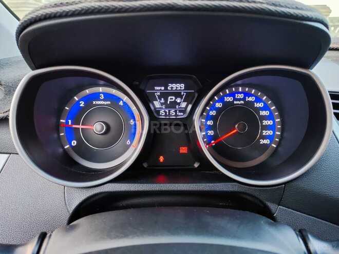 Hyundai Avante-4