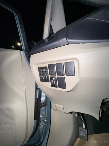 Toyota Prius-20
