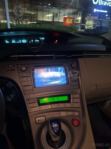 Toyota Prius-18
