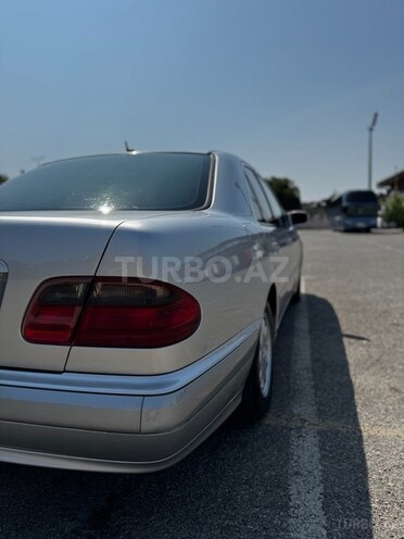 Mercedes E 220 d 2001, 462,000 km - 2.2 l - Bakı