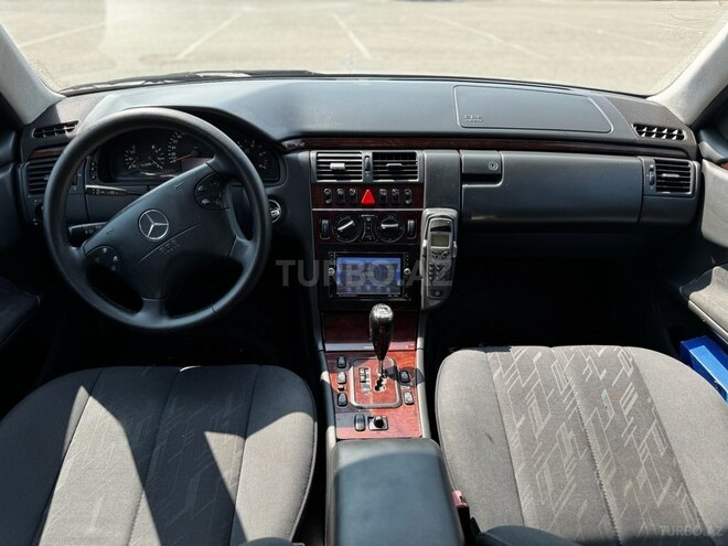 Mercedes E 220 d 2001, 462,000 km - 2.2 l - Bakı