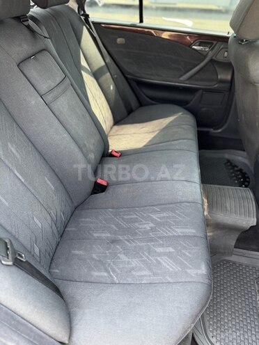 Mercedes E 220 d 2001, 462,000 km - 2.2 l - Bakı