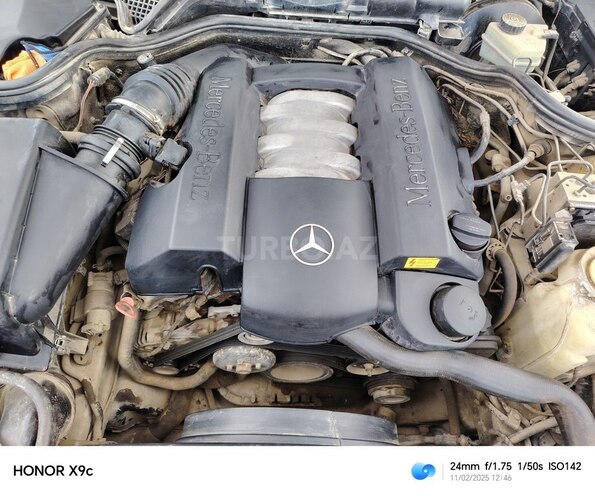 Mercedes E 240 1999, 432,000 km - 2.4 l - Salyan