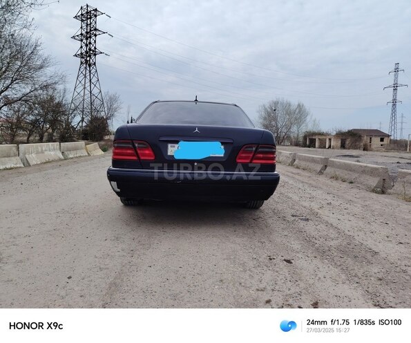 Mercedes E 240 1999, 432,000 km - 2.4 l - Salyan