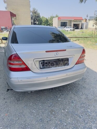Mercedes C 200-9