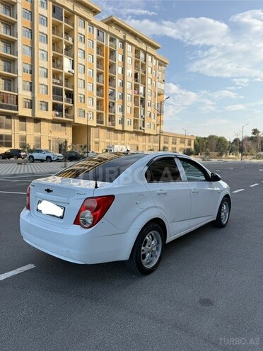 Chevrolet Aveo-4