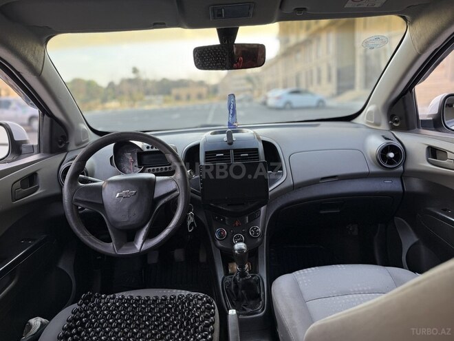 Chevrolet Aveo-9