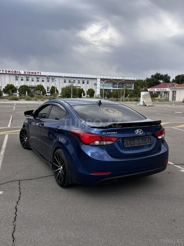 Hyundai Elantra 2015, 250,000 km - 1.8 l - Naxçıvan