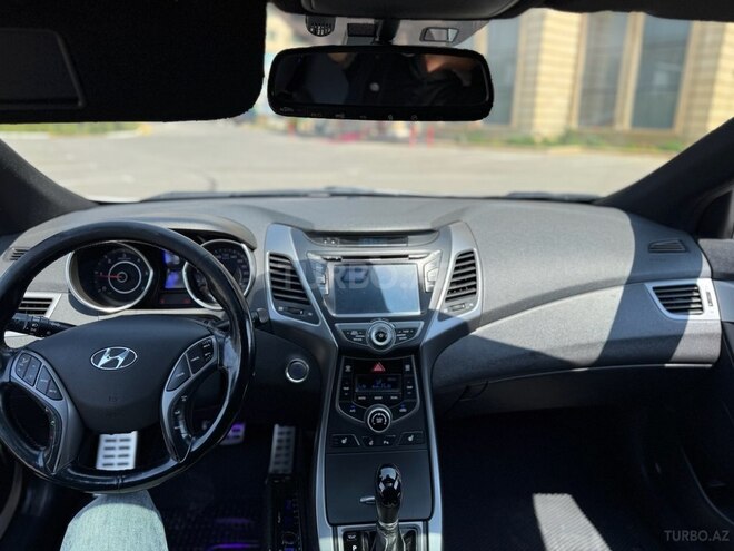 Hyundai Avante 2014, 210,000 km - 1.6 л - Bakı