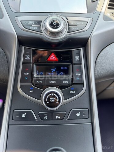 Hyundai Avante 2014, 210,000 km - 1.6 л - Bakı