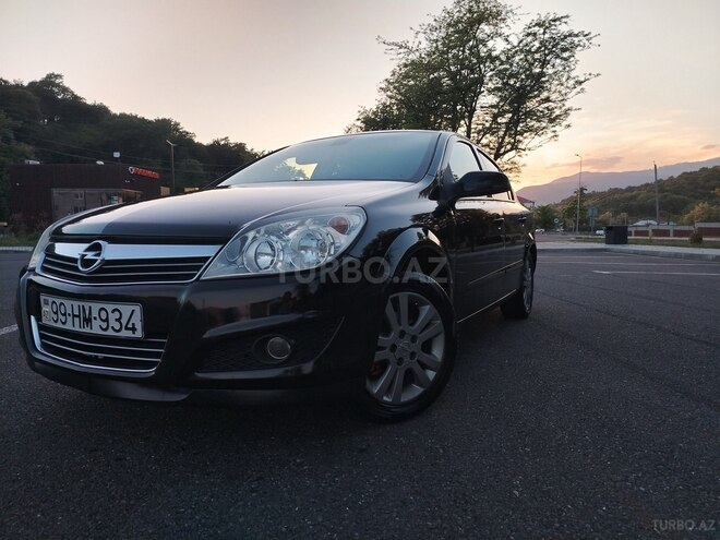 Opel Astra 2008, 330,000 km - 1.6 л - Zaqatala
