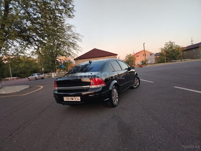 Opel Astra 2008, 330,000 km - 1.6 л - Zaqatala