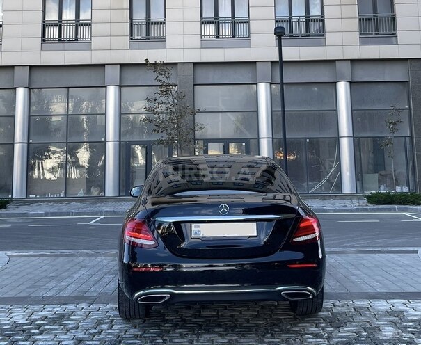 Mercedes E 220 d 2019, 108,000 km - 2.0 l - Bakı