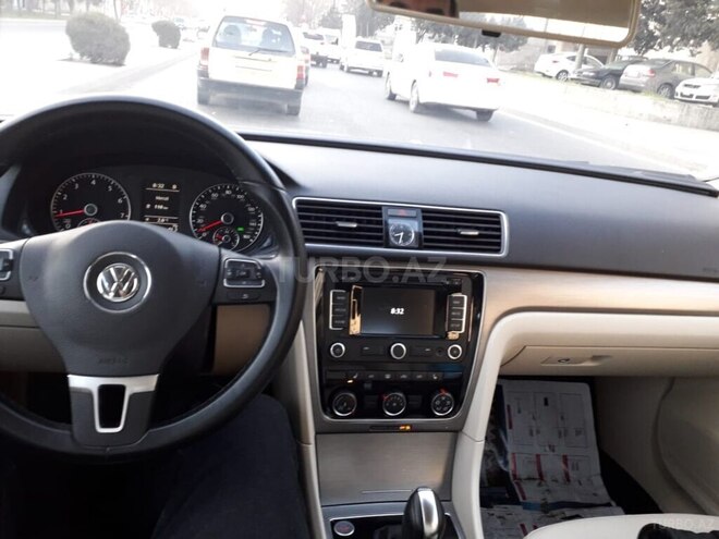 Volkswagen Passat 2014, 195,000 km - 1.8 l - Bakı