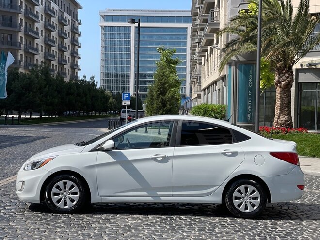 Hyundai Accent 2017, 121,700 km - 1.6 l - Bakı