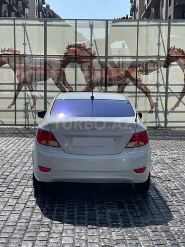 Hyundai Accent 2017, 121,700 km - 1.6 l - Bakı