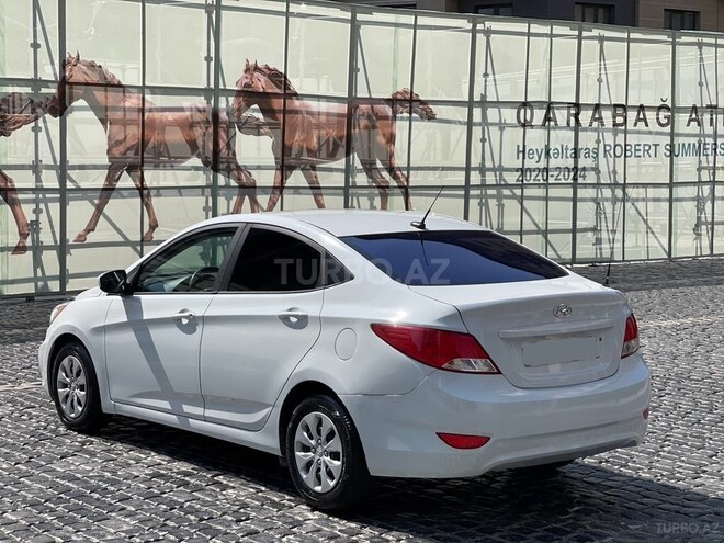 Hyundai Accent 2017, 121,700 km - 1.6 l - Bakı