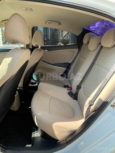 Hyundai Accent 2017, 121,700 km - 1.6 l - Bakı