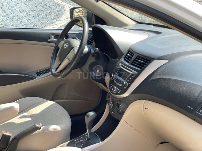 Hyundai Accent 2017, 121,700 km - 1.6 l - Bakı