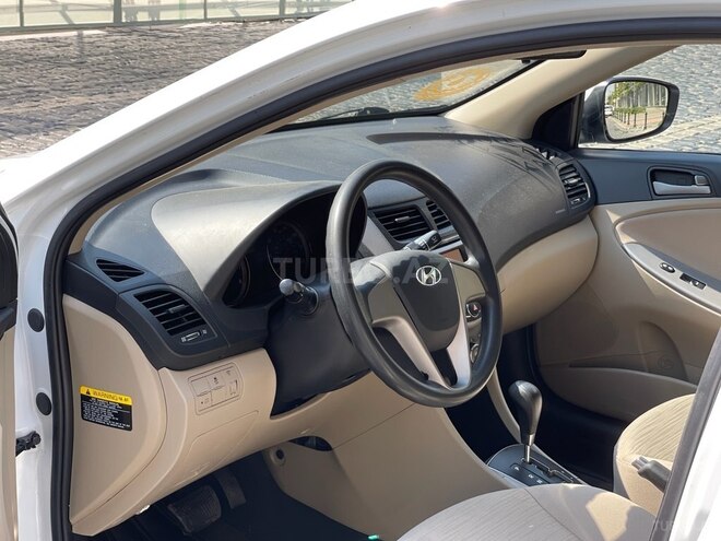 Hyundai Accent 2017, 121,700 km - 1.6 l - Bakı