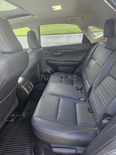 Lexus NX 200t-13