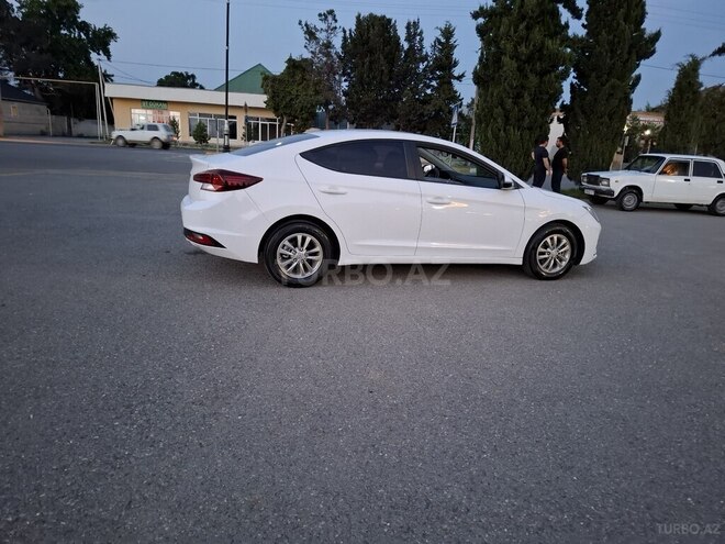 Hyundai Avante 2019, 174,311 km - 1.6 l - Zərdab