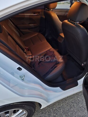 Hyundai Avante 2019, 174,311 km - 1.6 l - Zərdab