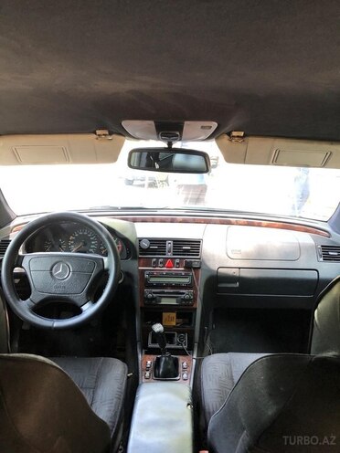 Mercedes C 220 d 2000, 242,000 km - 2.2 l - Yevlax