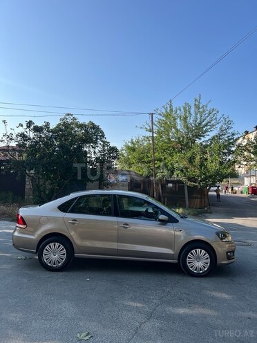 Volkswagen Polo 2018, 173,000 km - 1.6 l - Bakı
