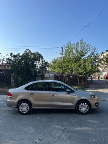 Volkswagen Polo 2018, 173,000 km - 1.6 l - Bakı