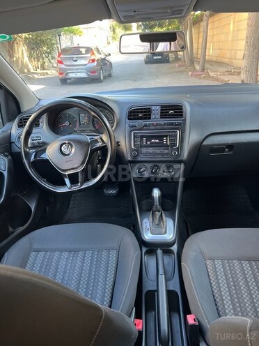 Volkswagen Polo 2018, 173,000 km - 1.6 l - Bakı