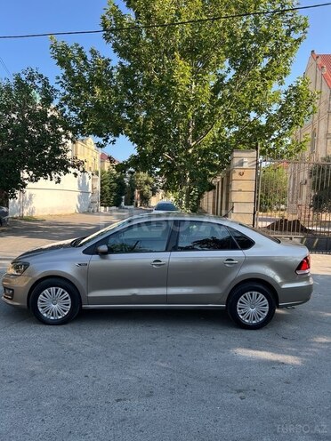 Volkswagen Polo 2018, 173,000 km - 1.6 l - Bakı