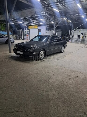 Mercedes E 220 d 2001, 400,000 km - 2.2 l - Göygöl