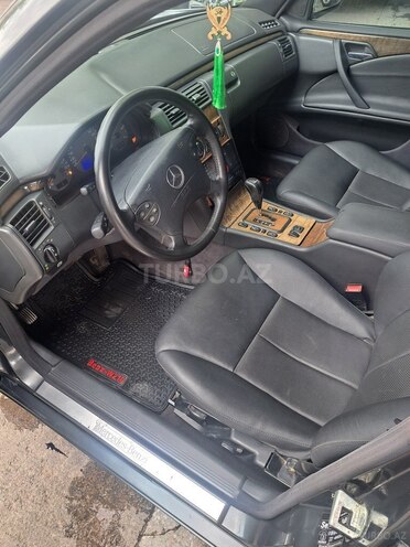 Mercedes E 220 d 2001, 400,000 km - 2.2 l - Göygöl
