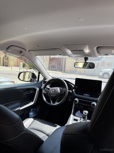 Toyota RAV4 2023, 19,000 km - 2.5 l - Bakı