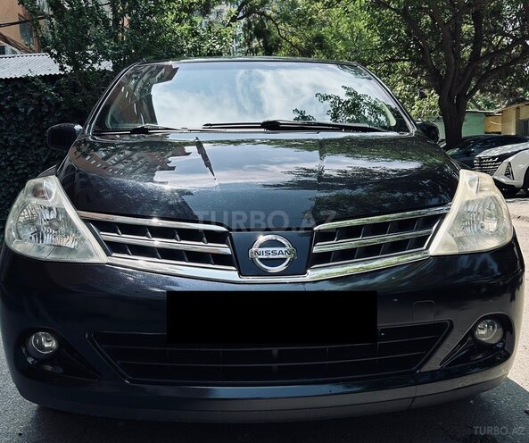 Nissan Tiida-1
