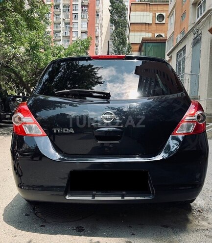 Nissan Tiida-2